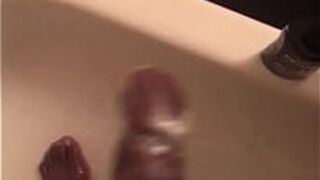 Поглаживая этот большой член - порно видео